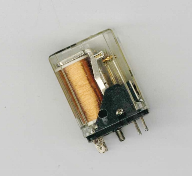 Wurlitzer relais 24 VDc 2 x om 0018 010 021