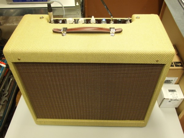 Guitar amplifier DAMIAN 1