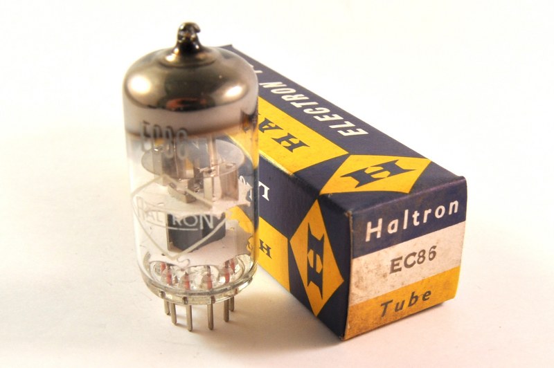 Buis EC86 = 6CM4 Haltron