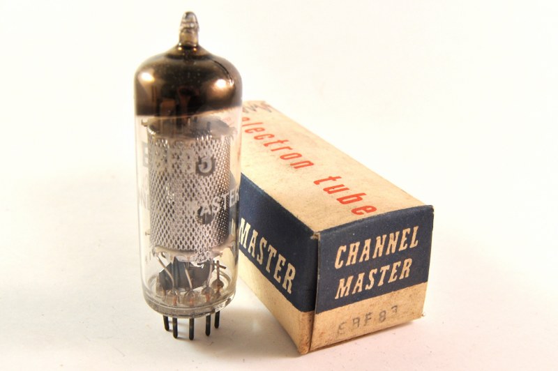 Buis EBF83 = 6DR8 Channel Master