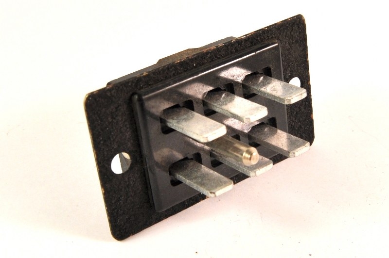 6 polige Jones groot chassis male