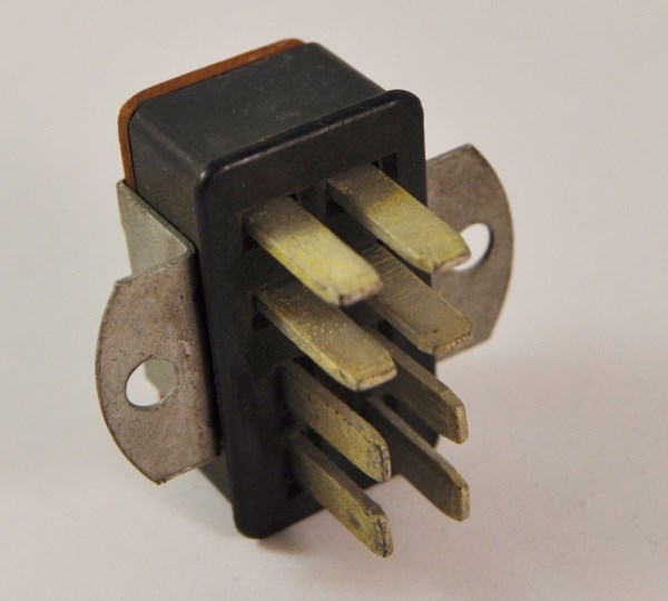 8 polige jones plug chassisdeel - male