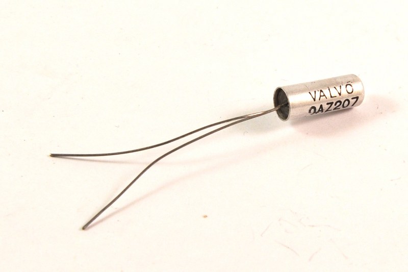 Zenerdiode 8,2V type OAZ206 - Valvo 