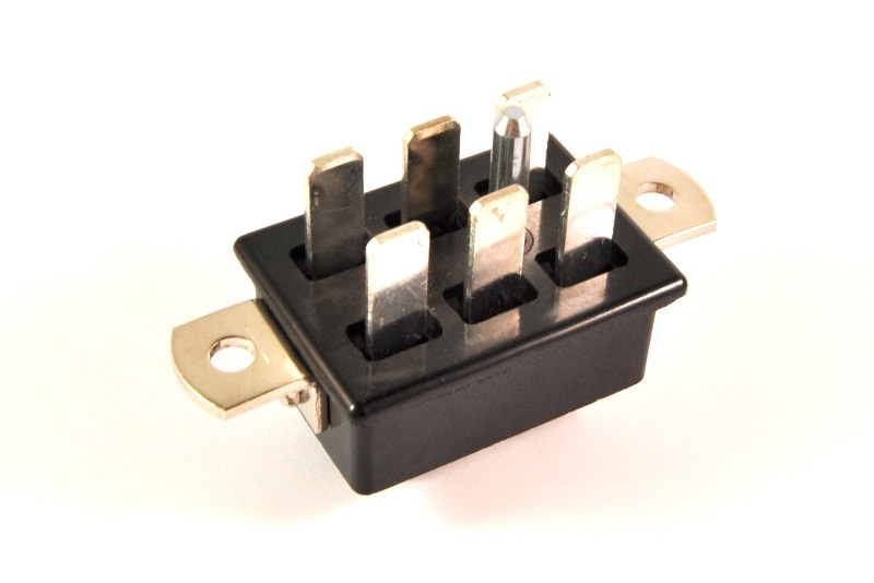 6 polige Jones groot chassis male