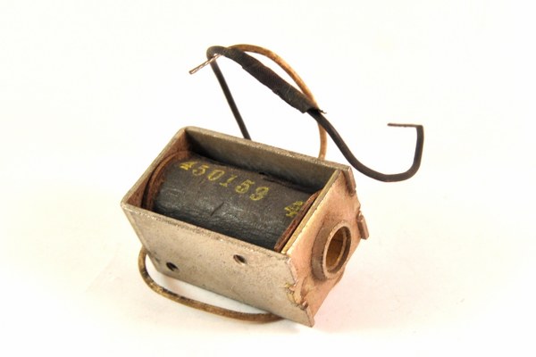 Seeburg DCU10 Sub 3 Solenoid (coil# 450159) - part# 450194