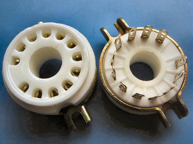 12 polige buisvoet van keramisch materiaal