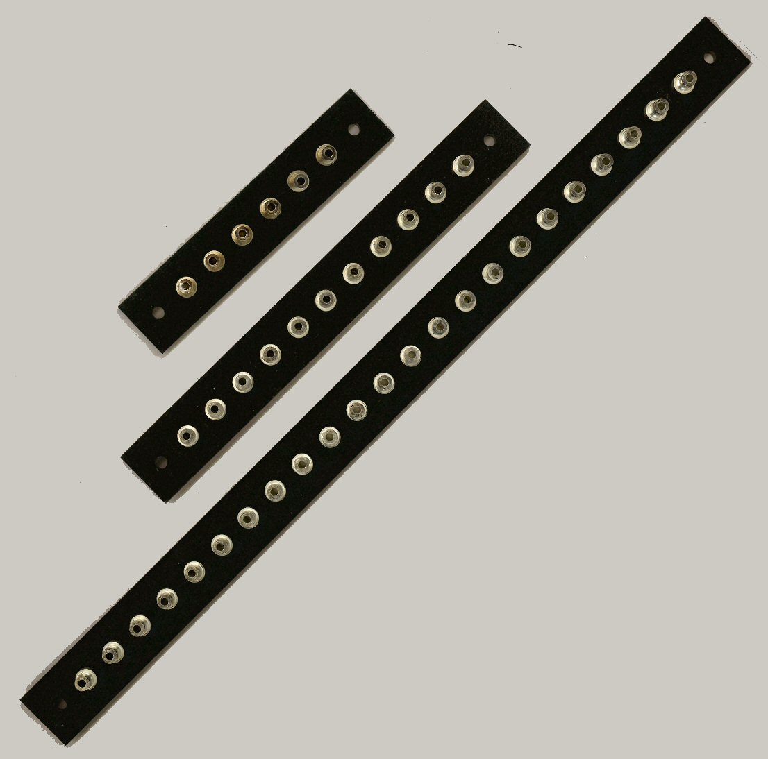 Montage strip met turrets