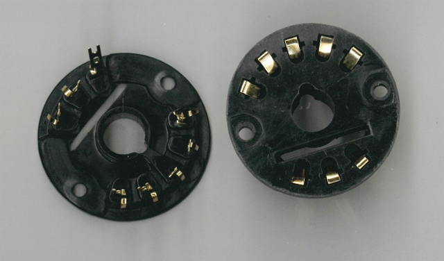 8 polige buisvoet met vergulde contacten 8 polige buisvoet met vergulde contacten