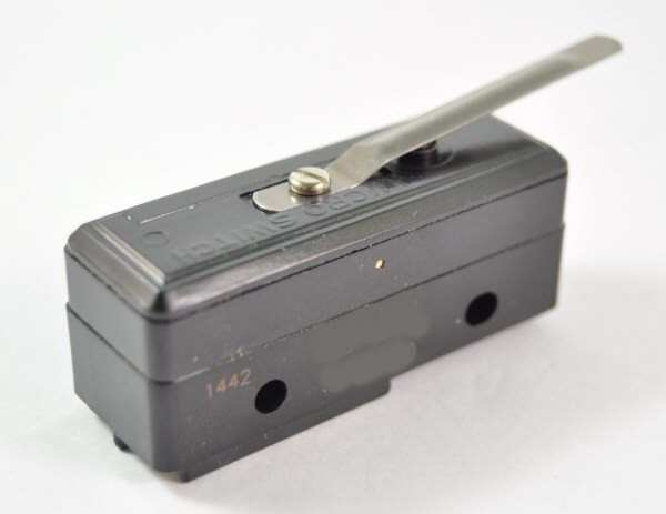 Microswitch with lever - Jukebox Revival
